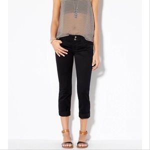 AE Black Artist Crop Capris
